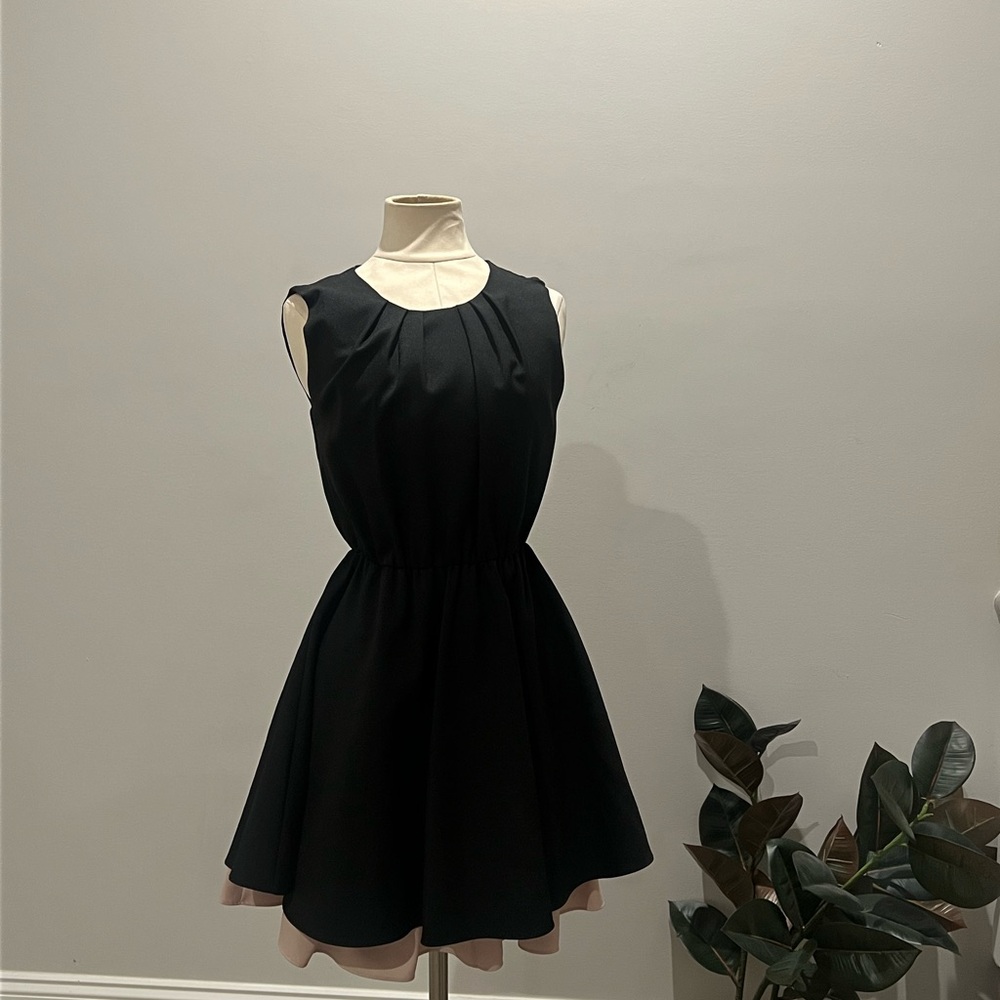 Refill- Black Dress